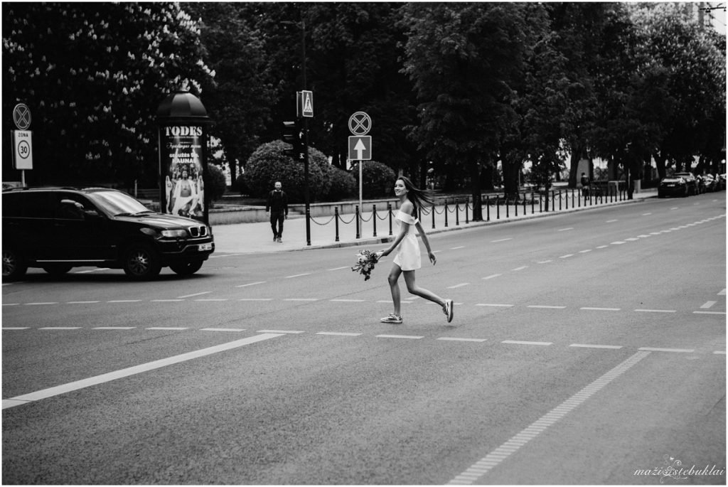 Karolina ♛ Lost in the city / Stilizuota vestuvinė fotosesija